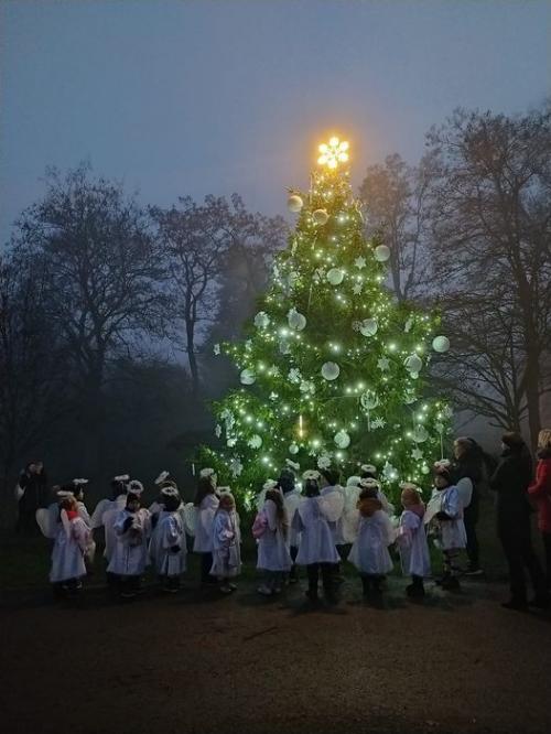 Andělské rozsvícení stromu 28.11.2022 1
